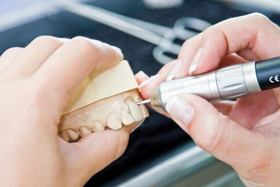 Réparation de prothèses dentaires 